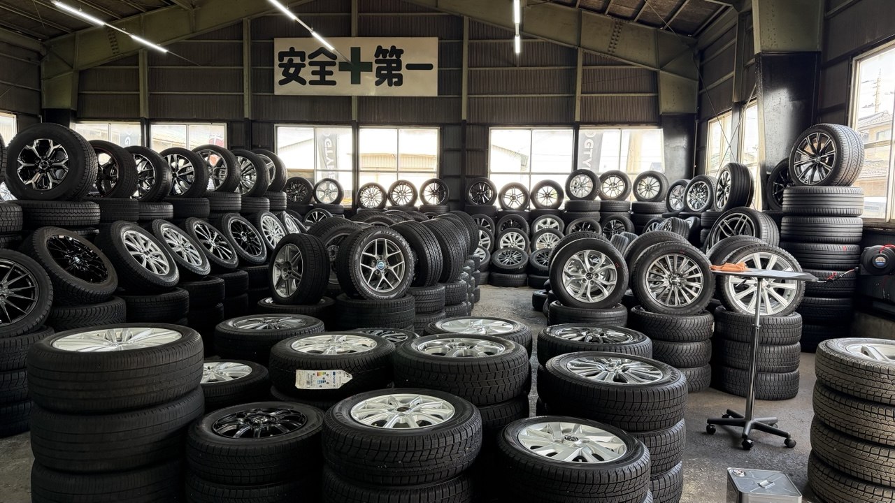 Store interior with tyres and wheels