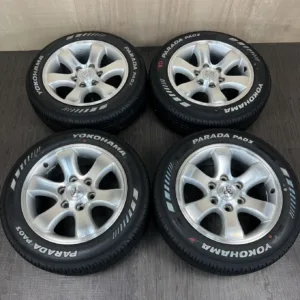 中古 トヨタ PRADO/SURF ホイール 17×7.5J PCD 6x139.7 ET30 #128D40426の実物写真（1枚目）