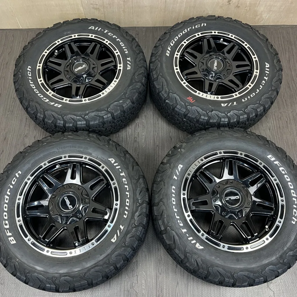 中古 FLEX ホイール 16×6.5J PCD 6x139.7 ET38 #140D40426の実物写真（1枚目）