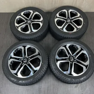中古 ホンダ VEZEL ホイール 17×7.0J PCD 5x114.3 ET55 #175D40426の実物写真(1枚目)