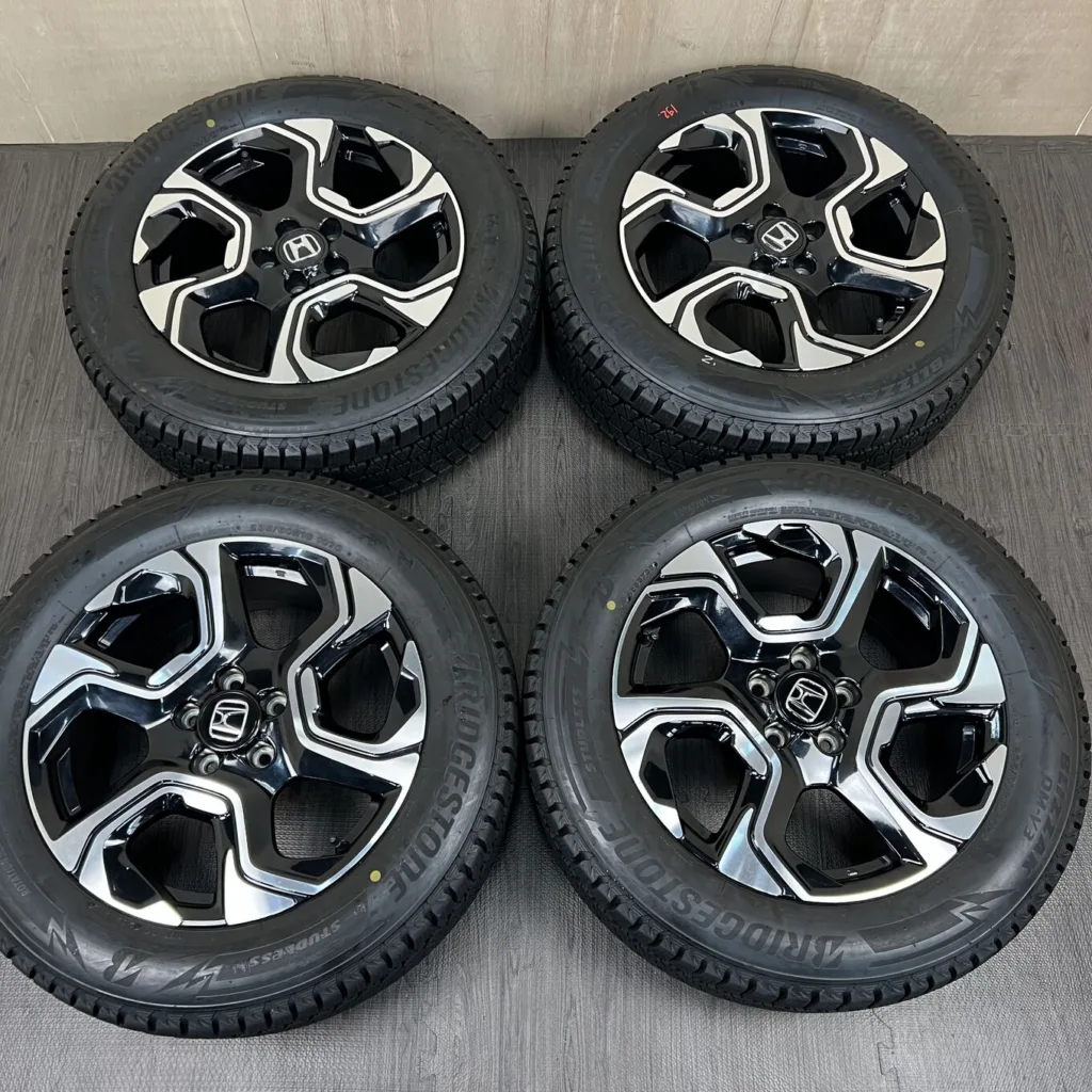中古 ホンダ CR-V ホイール 18×7.5J PCD 5x114.3 ET45 #192D40426の実物写真（1枚目）