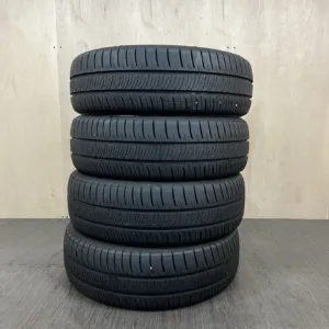 中古 DUNLOP ENASAVE RV505 サマータイヤ 195/60R16 #0384AT000926の実物写真（1枚目）