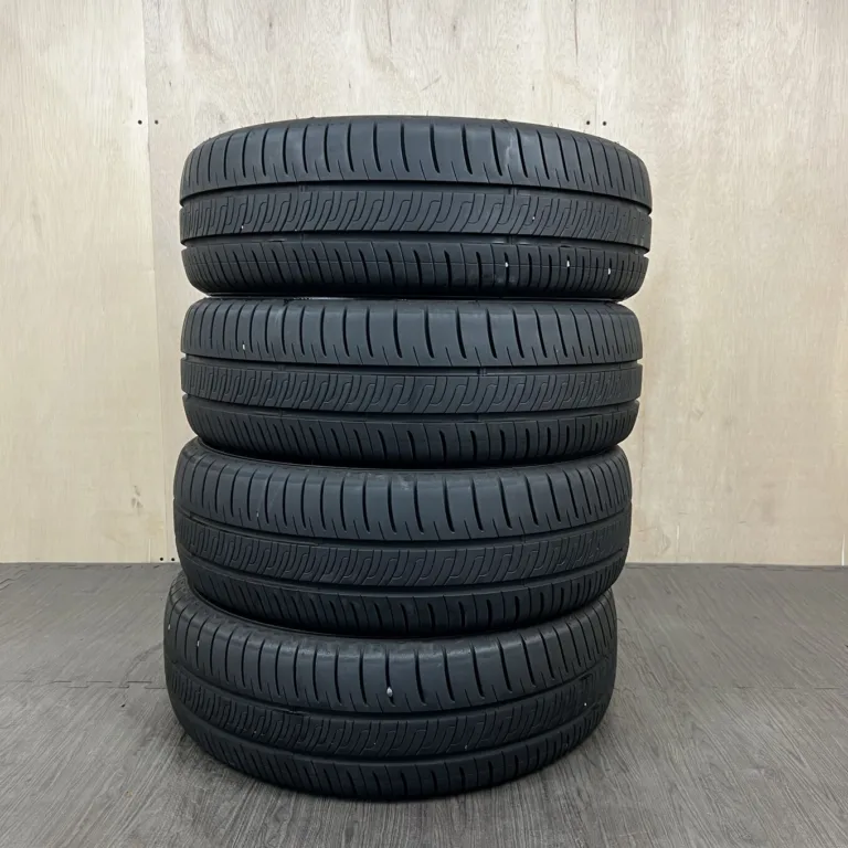 中古 DUNLOP ENASAVE RV505 サマータイヤ 195/60R16 #0384AT000926の実物写真（1枚目）