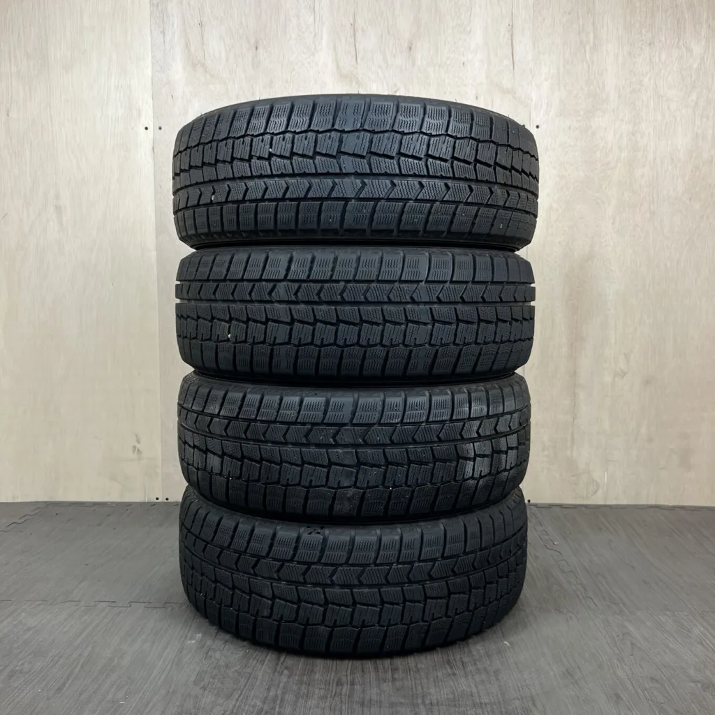 中古 DUNLOP WINTER MAXX WM02 冬用タイヤ 195/55R16 #0117AT010926の実物写真（1枚目）