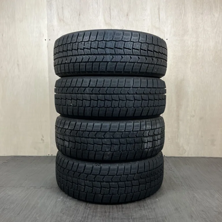 中古 DUNLOP WINTER MAXX WM02 冬用タイヤ 195/55R16 #0117AT010926の実物写真（1枚目）