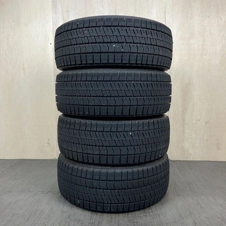 BRIDGESTONE BLIZZAK VRX2 Шина 225/40 R18 артикул 0131AT020926
