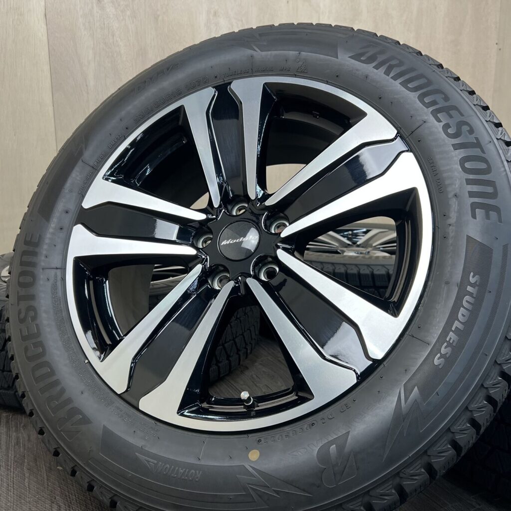 GOODYEAR EFFICIENTGRIP PERFORMANCE SUV HONDA MODULO CR-V Комплект шин и дисков 235/60 R18 артикул 123S40426