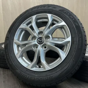 中古 BRIDGESTONE PLAYZ PX-RV II + マツダ タイヤ・ホイールセット 205/60R16 · 16×6.5J PCD 5x114.3 ET50 #176S40426の実物写真(1枚目)