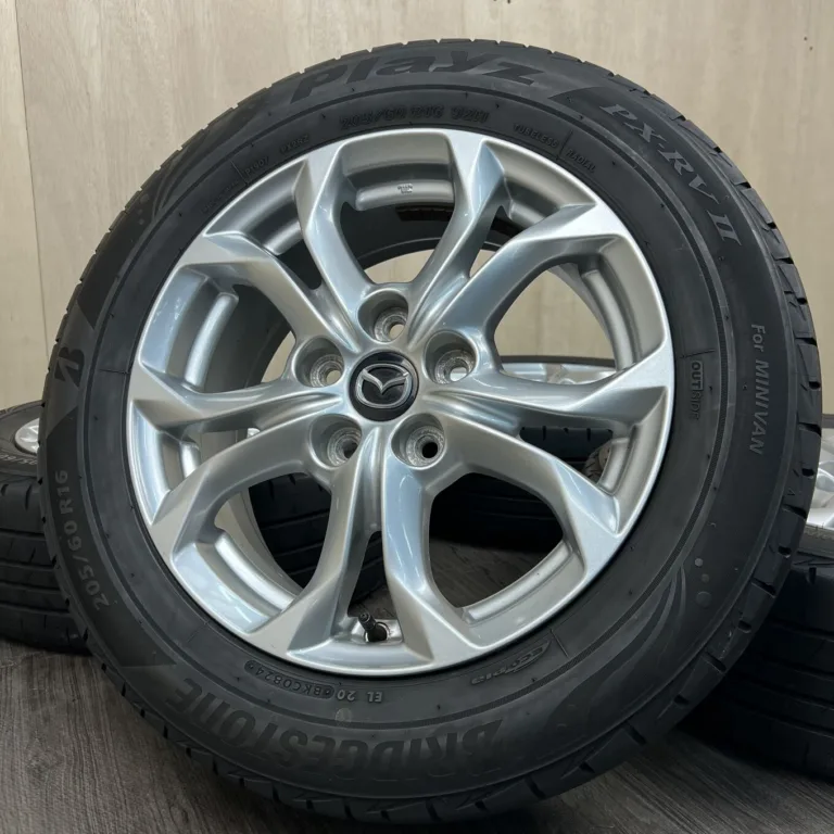 BRIDGESTONE PLAYZ PX-RV II MAZDA Комплект шин и дисков 205/60 R16 артикул 176S40426