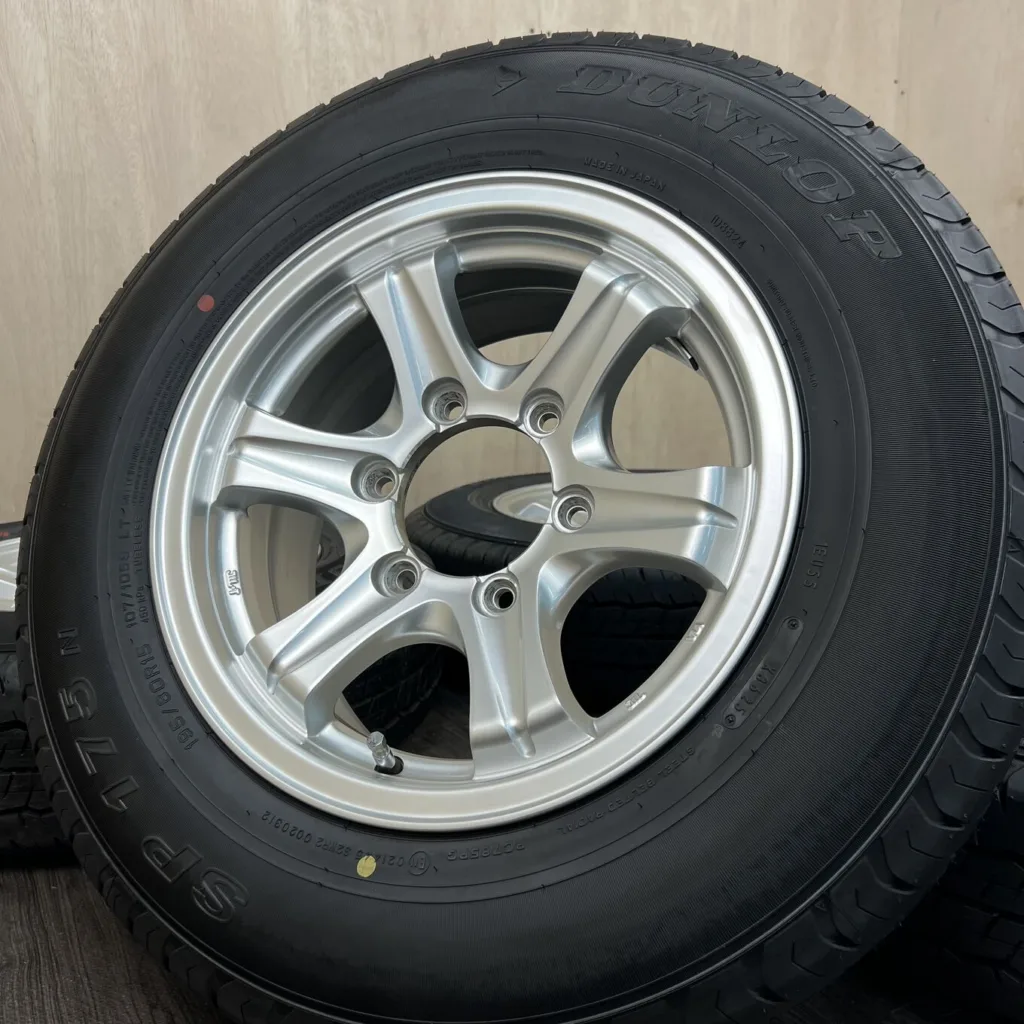 DUNLOP SP175N WEDS Tyre and wheel set 195/80 R15 Item number 121S40426