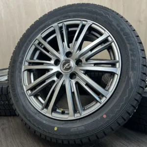 中古 GOODYEAR ICE NAVI 8 + FANG タイヤ・ホイールセット 215/55R17 · 17×7.0J PCD 5x114.3 ET40 #94S40426の実物写真(1枚目)