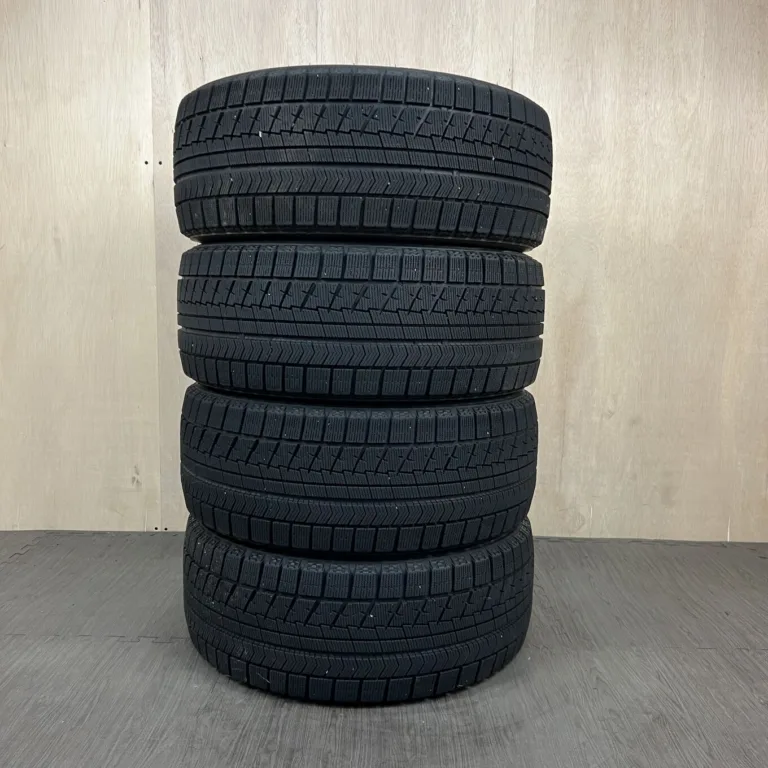 BRIDGESTONE BLIZZAK VRX2 Шина 225/50 R17 артикул 0145AT010926