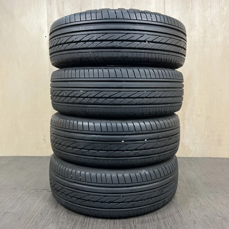中古 GOODYEAR EAGLE 1 NASCAR サマータイヤ 215/60R17 #0477AT000926の実物写真（1枚目）