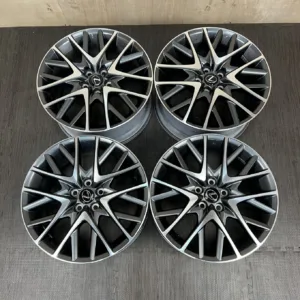 中古 レクサス RC350 F SPORT ホイール 19×8.0J PCD 5x114.3 ET45 · 後輪 9.0J ET60 #0101AD060926の実物写真（1枚目）