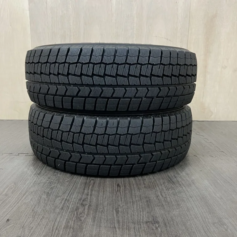 中古 DUNLOP WINTER MAXX WM02 冬用タイヤ 195/65R15 #0312AT0926の実物写真（1枚目）