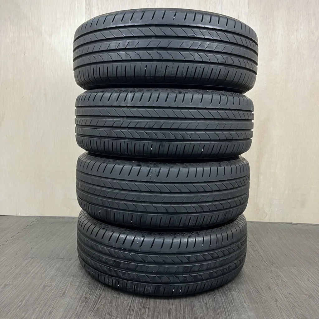 中古 BRIDGESTONE ALENZA 001 サマータイヤ 225/65R17 #587T020925の実物写真（1枚目）