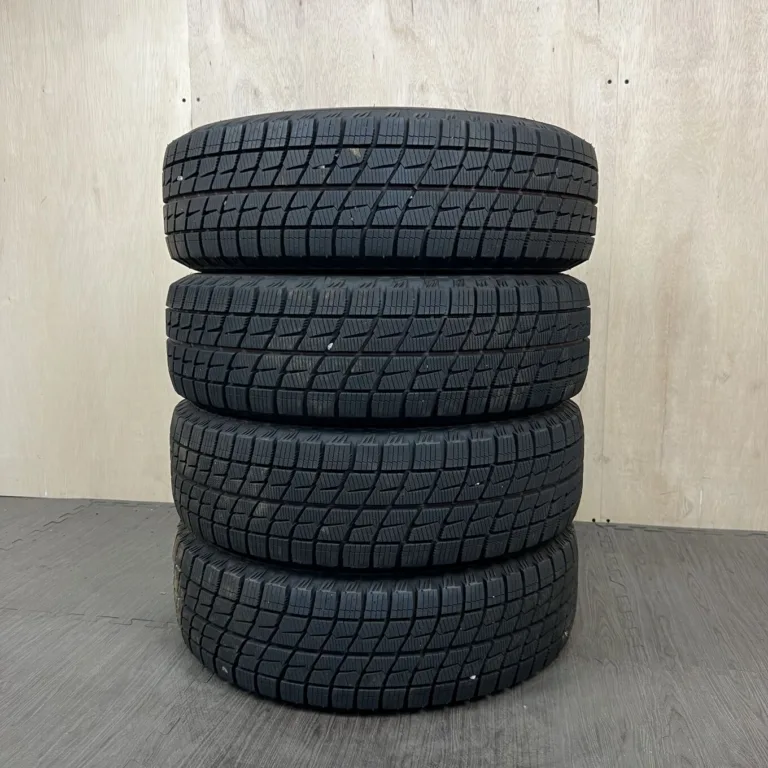 中古 AUTOBACS ICE ESPORTE 冬用タイヤ 195/65R15 #0186AT010926の実物写真（1枚目）