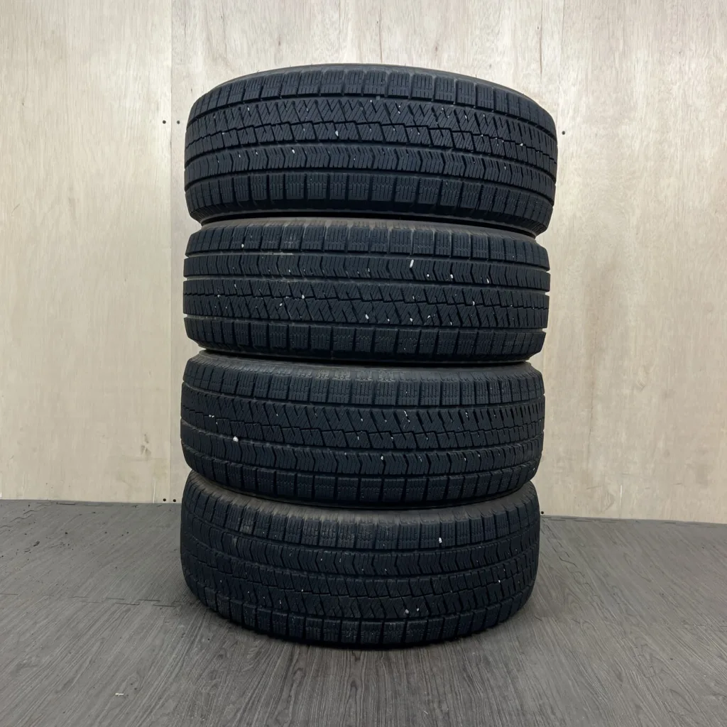 BRIDGESTONE BLIZZAK XG02 Шина 205/60 R16 артикул 0067AT001026