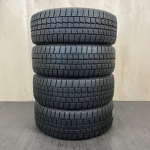 中古 DUNLOP WINTER MAXX WM02 冬用タイヤ 205/55R16 #0281AT010926の実物写真（1枚目）