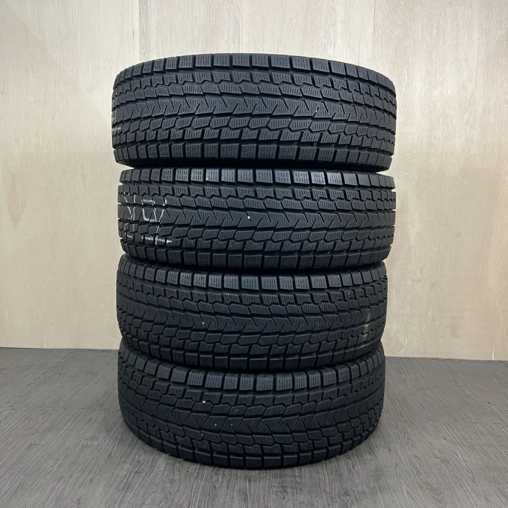 中古 YOKOHAMA ICE GUARD G075 冬用タイヤ 285/75R16 #0463AT000926の実物写真（1枚目）