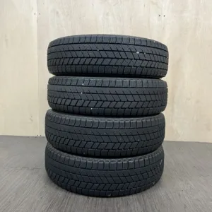 中古 BRIDGESTONE BLIZZAK VRX3 冬用タイヤ 165/70R14 #0473AT000926の実物写真（1枚目）