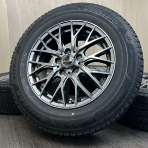 BRIDGESTONE BLIZZAK VRX3 HOT STUFF EXCEEDER Tyre and wheel set 205/65 R16 Item number 0332AS000926