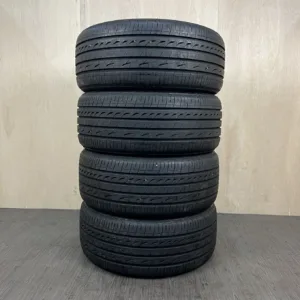 中古 BRIDGESTONE REGNO GR-XIII サマータイヤ 265/40R20 #0456AT000926の実物写真（1枚目）