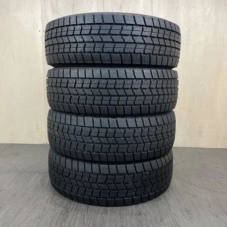 中古 GOODYEAR ICE NAVI 7 冬用タイヤ 215/60R17 #0442AT000926の実物写真（1枚目）