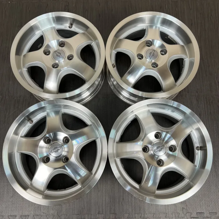 中古 MANARAY REVER LINE R51 ホイール 16×7.0J PCD 4x114.3 ET35 #0071AD030926の実物写真（1枚目）