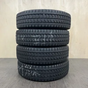 中古 BRIDGESTONE BLIZZAK W989 冬用タイヤ 195/75R15 #0417AT000926の実物写真(1枚目)