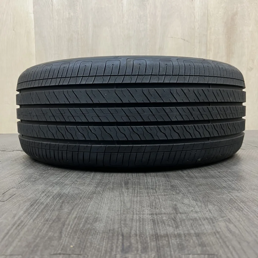 中古 GOODYEAR ELECTRICDRIVE サマータイヤ 235/45R18 #0356AT000926の実物写真（1枚目）