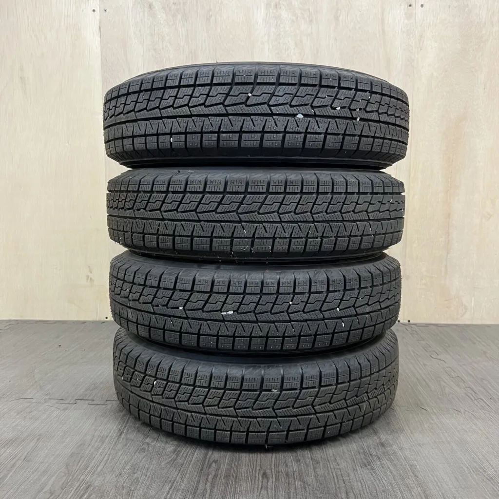 中古 YOKOHAMA ICE GUARD IG70 冬用タイヤ 145/80R13 #0531AT000926の実物写真（1枚目）