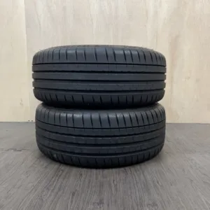 中古 MICHELIN PILOT SPORT 4 サマータイヤ 205/45R17 #0540AT0926の実物写真（1枚目）