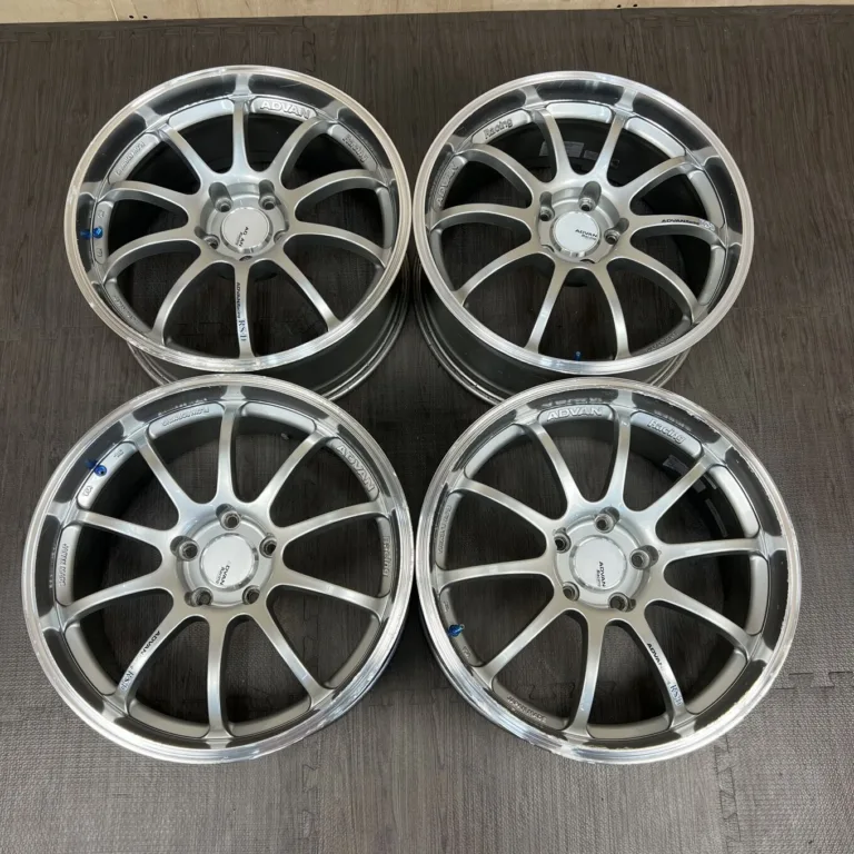 中古 YOKOHAMA ADVAN RACING RS-D ホイール 18×8.0J PCD 5x114.3 ET37 #005AD040826の実物写真（1枚目）