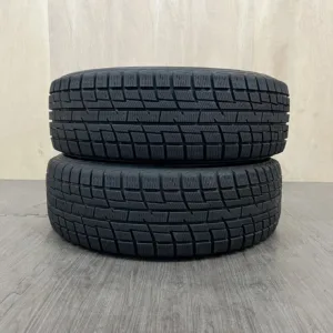 中古 YOKOHAMA PRACTIVA ICE BP02 冬用タイヤ 195/65R15 #0390AT000926の実物写真（1枚目）