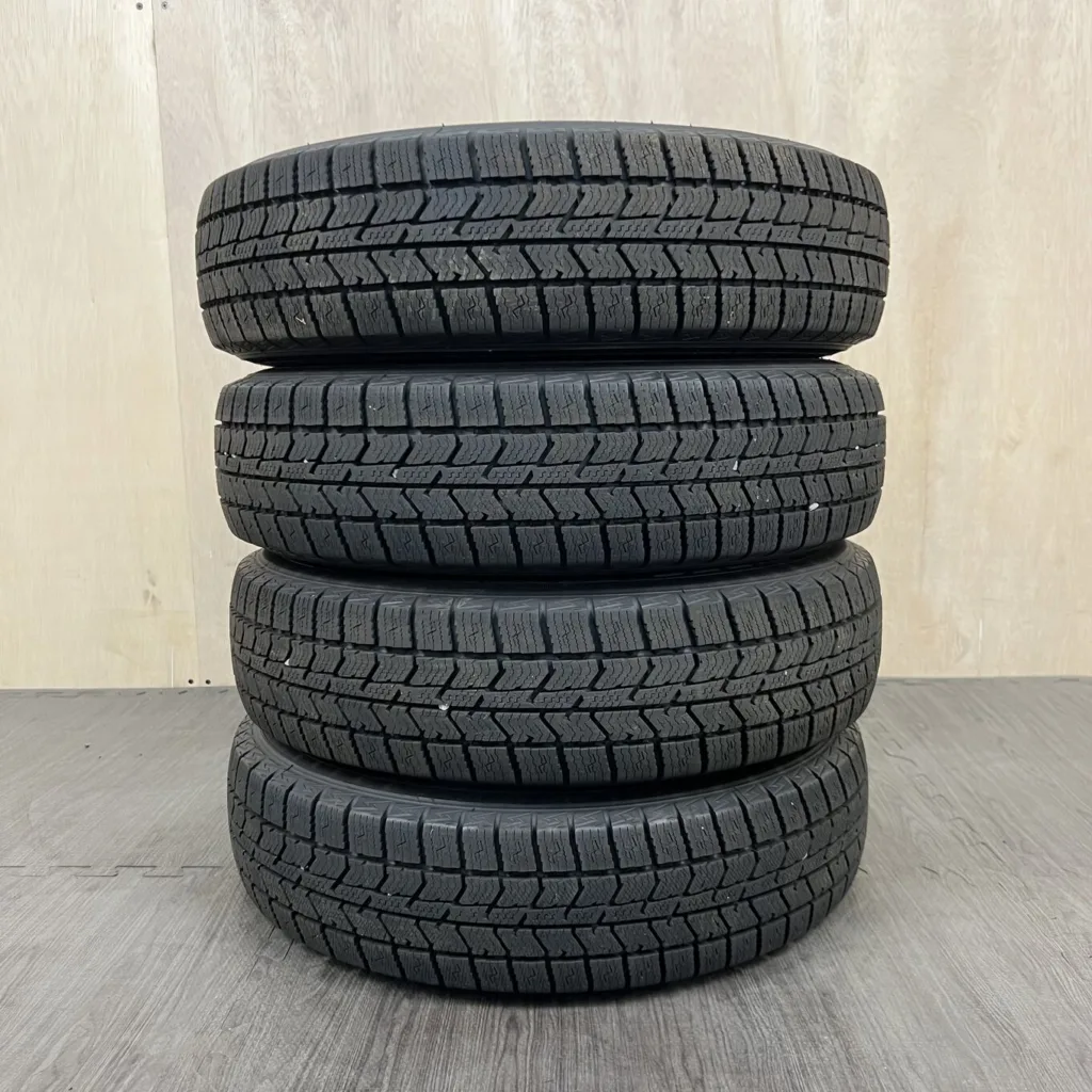 中古 TOYO OBSERVE GIZ3 冬用タイヤ 145/80R13 #0533AT000926の実物写真（1枚目）