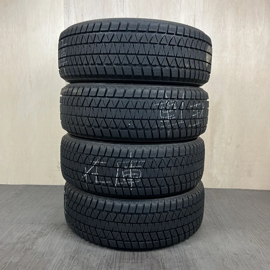 BRIDGESTONE BLIZZAK DM-V3 Tyre 235/60 R18 Item number 0022AT020926