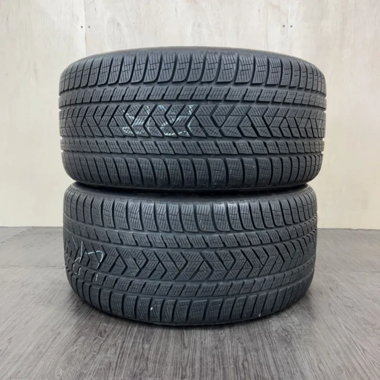 PIRELLI SCROPION Tyre 275/45 R20 Item number 596T010925