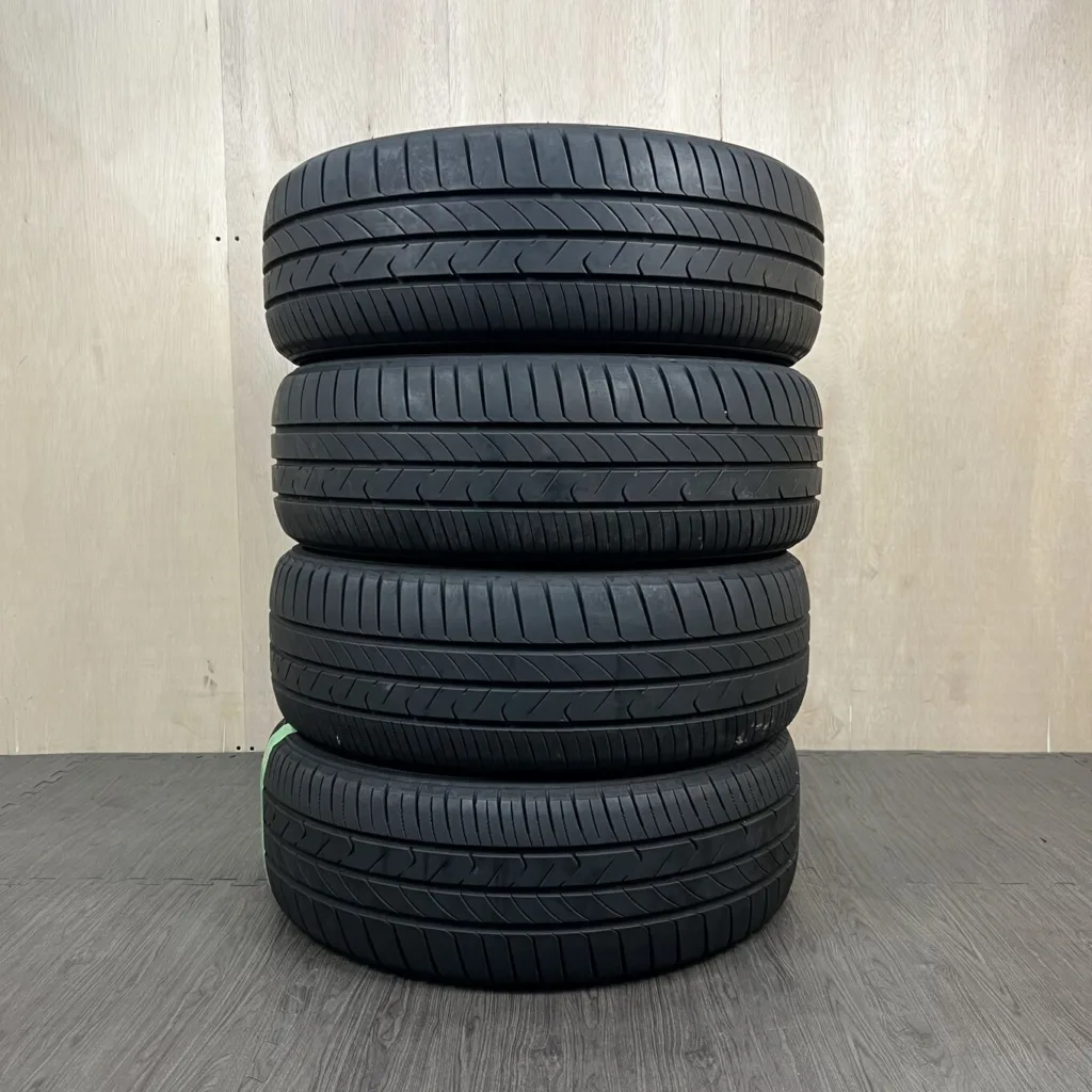 中古 TOYO TRANPATH MP7 サマータイヤ 215/60R17 #0434AT000926の実物写真（1枚目）