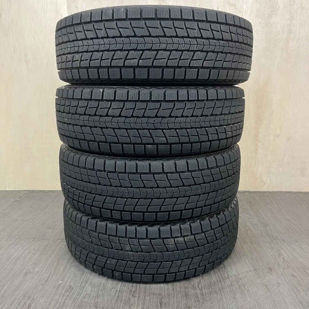 DUNLOP GRANDTREK SJ8 Шина 215/60 R17 артикул 0239AT020926