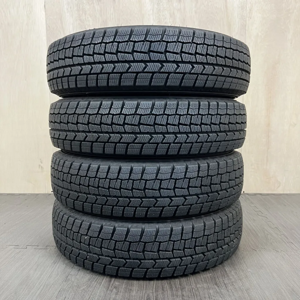 中古 DUNLOP WINTER MAXX WM02 冬用タイヤ 155/80R13 #0108AT010926の実物写真（1枚目）