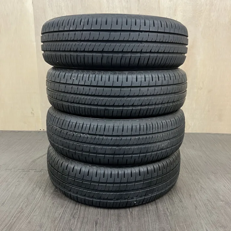 中古 DUNLOP ENASAVE EC204 サマータイヤ 185/65R15 #0388AT000926の実物写真（1枚目）