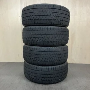 中古 BRIDGESTONE BLIZZAK VRX3 冬用タイヤ 215/50R17 #0146AT020926の実物写真（1枚目）