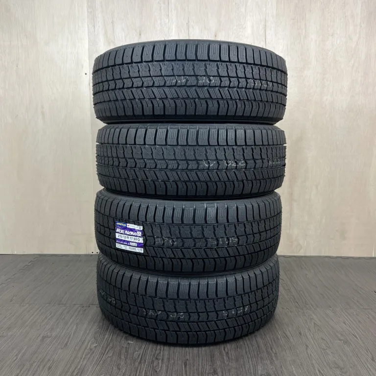 中古 GOODYEAR ICE NAVI 8 冬用タイヤ 215/55R17 #94T40426の実物写真（1枚目）