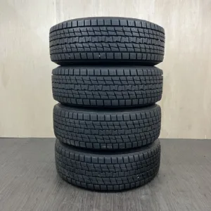 中古 GOODYEAR ICE NAVI SUV 冬用タイヤ 225/60R18 #105T40426の実物写真（1枚目）