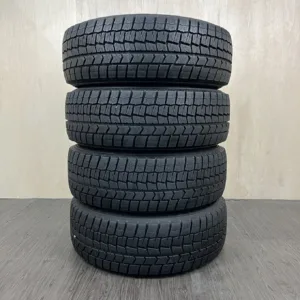 中古 DUNLOP WINTER MAXX WM02 冬用タイヤ 215/65R16 #112T40426の実物写真(1枚目)