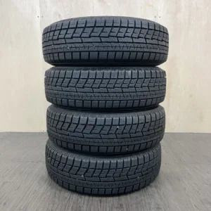 中古 YOKOHAMA ICE GUARD IG60 冬用タイヤ 175/70R14 #114T40426の実物写真(1枚目)