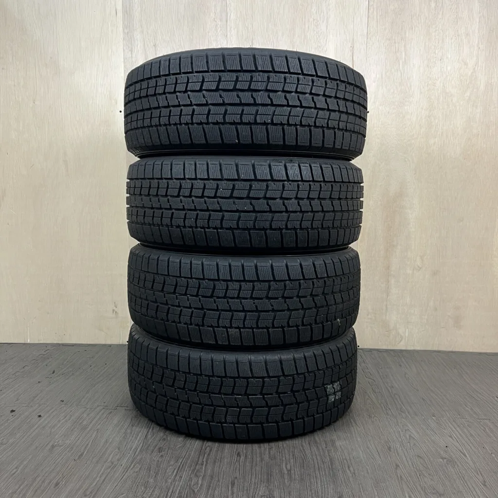 中古 GOODYEAR ICE NAVI 7 冬用タイヤ 235/50R18 #0031AT001026の実物写真（1枚目）