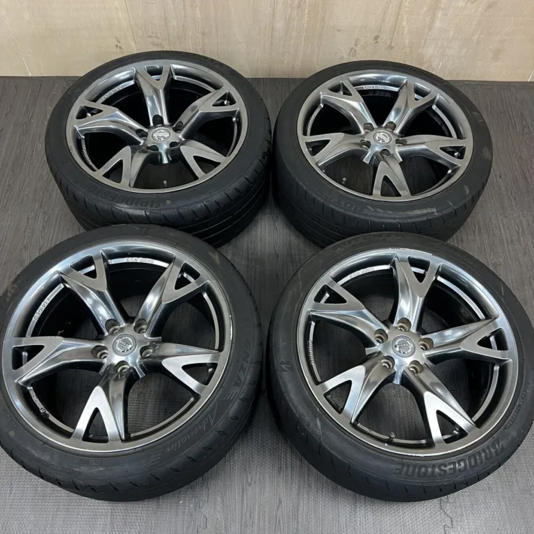 中古 日産 FAIRLADYZ 370Z 40TH ANNIVERSARY ホイール 19×9.0J PCD 5x114.3 ET47 #0029AD070926の実物写真（1枚目）
