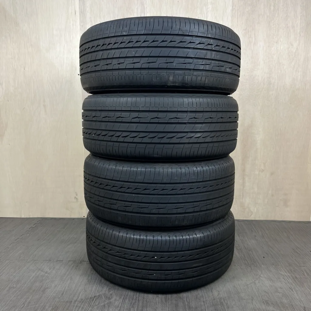 中古 BRIDGESTONE REGNO GR-XII サマータイヤ 245/40R20 #0030AT020926の実物写真（1枚目）